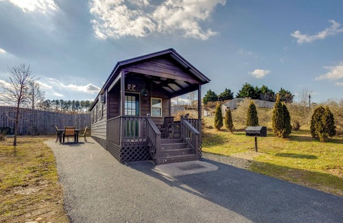Sevierville Cabin | Patio, Fire Pit & Grill: Central Sevierville Cabin