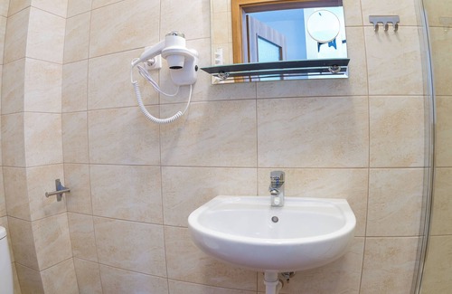 Ursynow Bed & Breakfast | Patra
