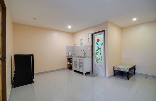 Jomtien House | Patumnak Beach Guesthouse