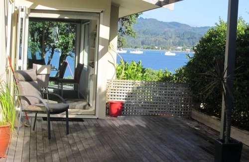 Pauanui House | Pauanui Sunset - Stunning Views, on water's edge