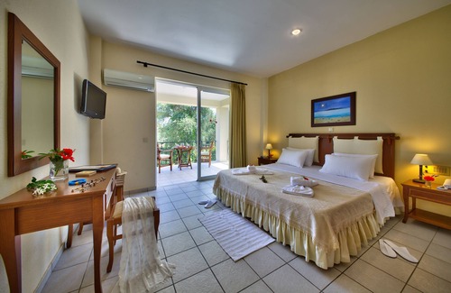 Makratika Hotel | Paxos Club Resort & Spa