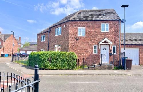 Sheffield House | Payler House Sheffield-WiFi -Large Parking Space-cozy 4 bedrooms