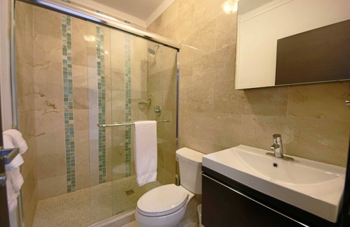 Washington Condo | PC206 - Dogs Welcome - 1BR Perfect for a couple