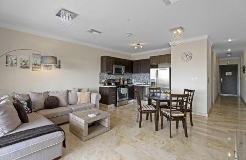 Washington House | PC406 - Pool View - 1 BR Perfect for a couple - Close to Palm Beach - 1BR