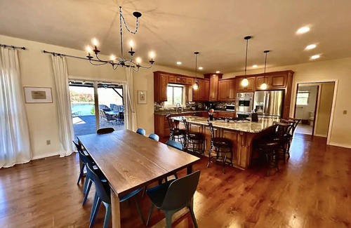 Bentonville - Fayetteville House | Peace at The Pines: Leisure on the Lake