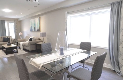 West Hill House | Peace full area luxury house 5 minute to all access Beach, shopping center, zoon