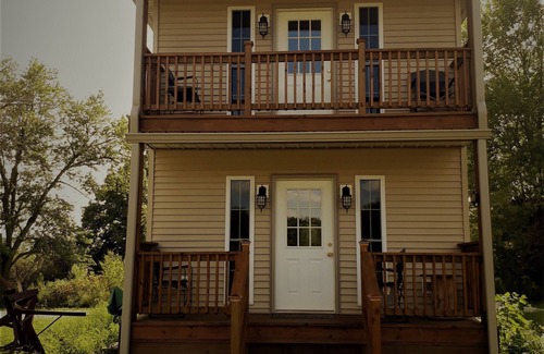 Murrayville House | Peace on the Prairie Too - Tiny House, Pets Allowed, No cleaning fee.