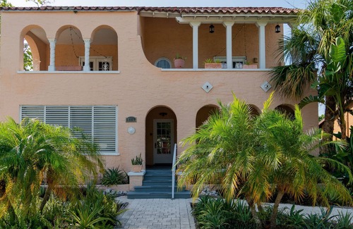 Riviera Bay Apartment | Peaceful 1/1 Apt w/ balcony - Downtown 10 mins