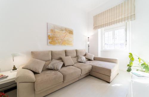 Benfica House | Peaceful 2-bedroom House with Garden at the heart of Benfica