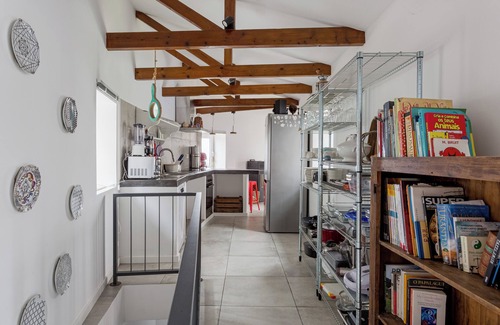Penedo Cottage | Peaceful 2-br Townhouse With Pool in Colares