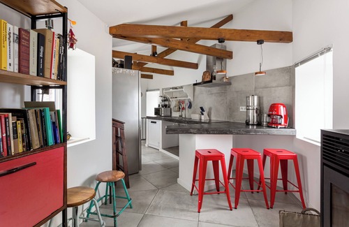 Penedo Cottage | Peaceful 2-br Townhouse With Pool in Colares