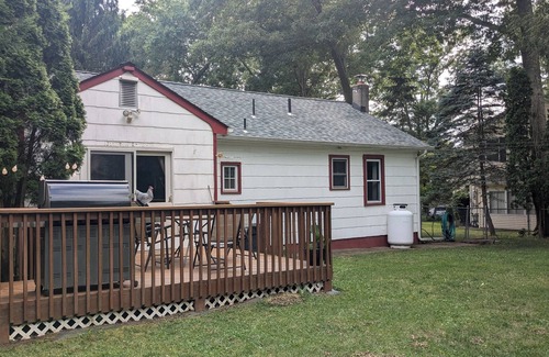 Ironia House | Peaceful 3 BR ranch in rural Chester Take a break and unwind at our oasis.