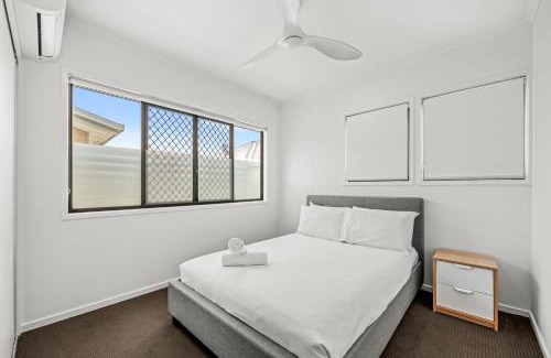 Nundah Apartment | Peaceful 3BR 2BA with Parking Near Airport and CBD