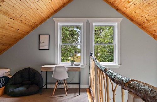 Outing House | Peaceful and Cozy Modern Lakehouse Cabin on 4 acres
