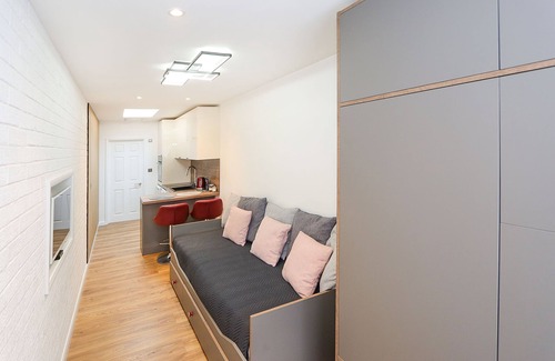 St. Michael's Apartment | Peaceful and Novel Place to Stay