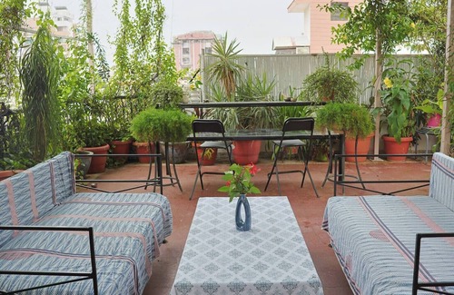 Raja Park Apartment | Peaceful apartment with great rooftop