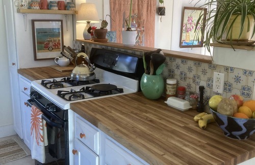 Wakefield-Peacedale House | Peaceful, Artsy Antique Home In Central Location Near Beaches, Shops, Bike Path