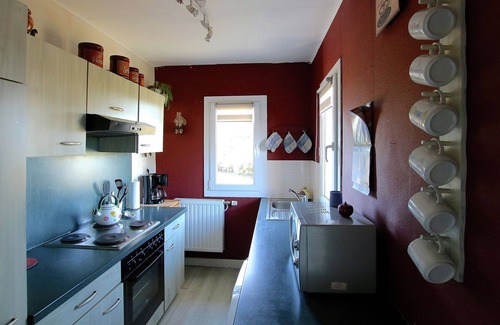 Transinne Ski Chalet | Peaceful Chalet in Transinne with Patio