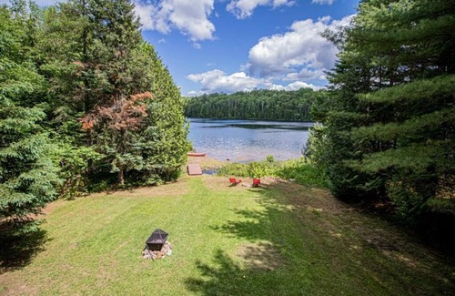Labelle Ski Chalet | Peaceful Chalet on Pristine Lac de l'Abies in Labelle, QC. Dogs Welcome!