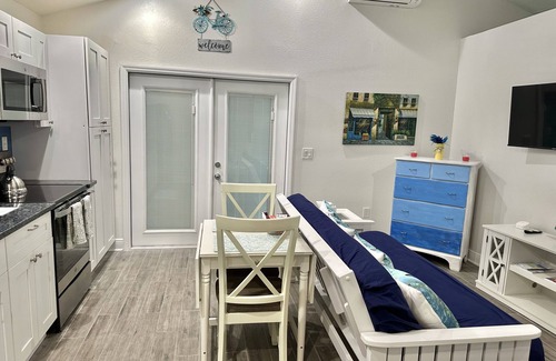 Clearwater Cottage | Peaceful Clearwater Retreat by Lake