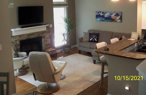 Avoca Condo | Peaceful Condo Retreat on Lake Monroe
