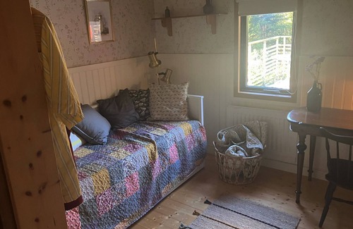 Laholm Municipality Ski Chalet | Peaceful cottage at the edge of the forest – near Laholm |SE02119