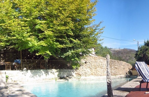 Romarigaes Cottage | Peaceful country cottage with pool
