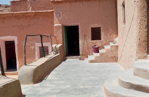 Ait Sedrate Sahl El Gharbia House | Peaceful Countryside Home in Rose Valley, Steps from Mgouna Castle