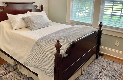 Anderson House | Peaceful, Cozy and quiet, near downtown. 5 minutes from Anderson University.