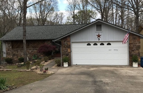 Bella Vista House | Peaceful, Cozy & Spacious Lower Level Dwelling
