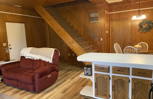Byrdstown House | Peaceful Days at The Barn in Alpine