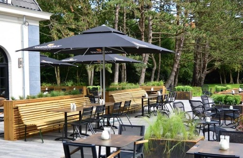 Nieuw-Haamstede Hotel | Peaceful Forestside Room Near Slot Moermond Castle and Breakfast Included