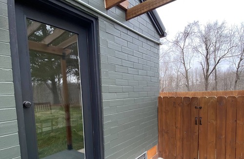 Bartlett Cottage | Peaceful Getaway: Hot Tub, Trails, Fenced yard, Kid & Dog friendly