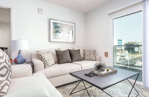 Pico-Union Apartment | Peaceful Getaway in the Heart of K-Town 2B+2B