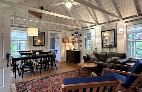 Westport Point Cottage | Peaceful hideaway on Westport Point