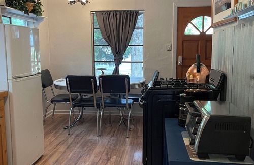 Riggins House | Peaceful house with AC in charming Riggins