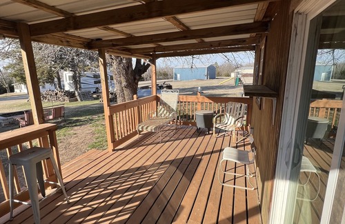 Ellsworth County Cabin | PEACEFUL LAKE CABIN