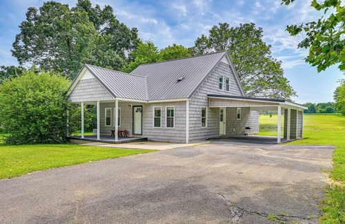 Murray House | Peaceful Murray Home ~ 8 Mi to Kentucky Lake!