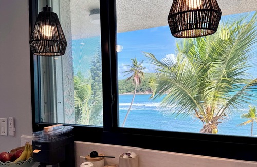 Bolongo Bay Condo | Peaceful Oceanfront Oasis.Pool, Walk to beach, generator backup!
