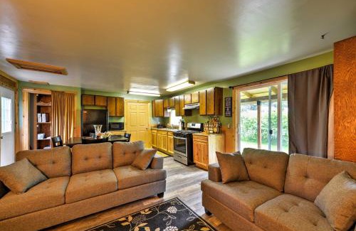 Seward Apartment | Peaceful, Quiet Seward Apt with Back Yard and Mtn Views