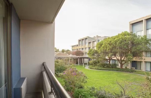 Berkeley Hotel | Peaceful Retreat in Berkeley Marina! 3 Posh Units, Near César Chávez Park!