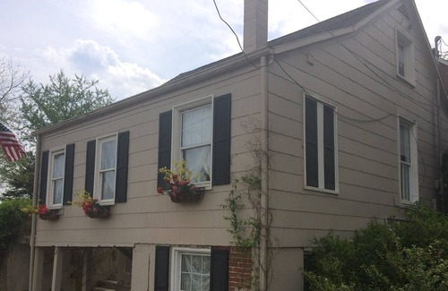 Hermann Cottage | Peaceful River View, Walking Distance to Downtown, Quaint Cottage Built In 1850