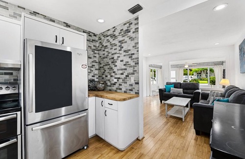 Croissant Park House | Peaceful Sanctuary in heart of FTL