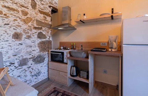 Livadia House | Peaceful, Seaview Plagia Room 1