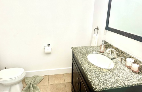 Nouveau-Rosemont Apartment | Peaceful stay in Montreal - Large 3 1/2 near parks and attractions