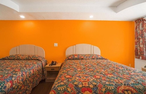 North Beach Hotel | Peaceful Unit Near Texas Aquarium – Pets Allowed & Free Parking