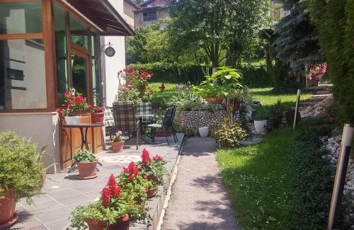 Novo Sarajevo Villa | Peaceful Vacation Villa & Garden