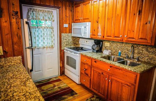 Pine Mountain Ski Chalet | Peaceful wooded view chalet