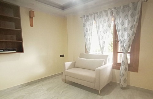 Sukha Villa | Peach Villa By Ebony Stays – 3 BHK Luxury Villa in Nainital with Himalayan Views