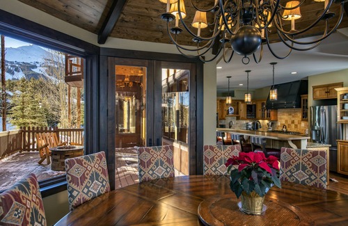Boulder Ridge House | Peak 8 Platinum Large Home - Short walk to Peak 8, 6 Fully Oxygenated Bedrooms